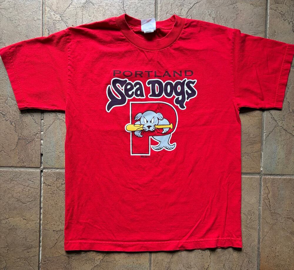 Vintage Portland Sea Dogs Youth XL Red T-Shirt MiLB Baseball Mascot Graphic